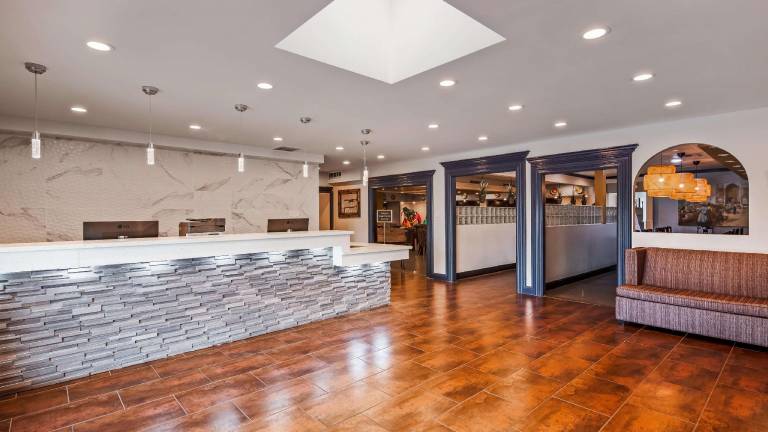 SureStay Plus by Best Western Sacramento Cal Expo — photo 2