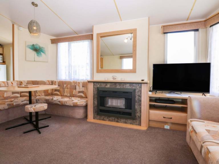 Family-friendly cottage with pool & garden | Beach view | Pets are welcome — photo 4