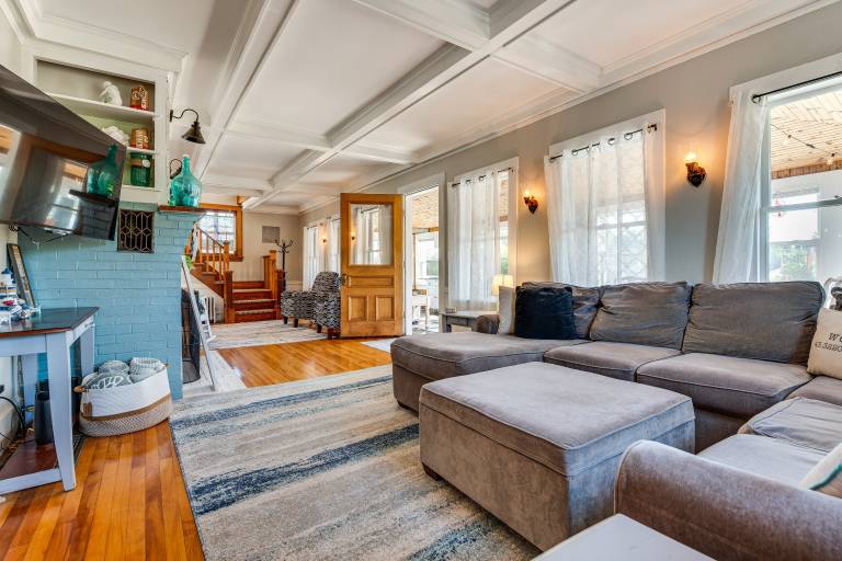 Hot Tub & Fireplace: Coastal Getaway in Maine — photo 5