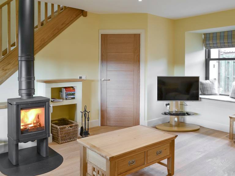 Child-friendly cottage with yard | Pet-friendly — photo 3