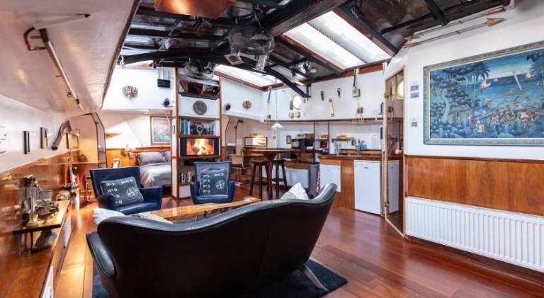 36 m&sup2; Hausboot