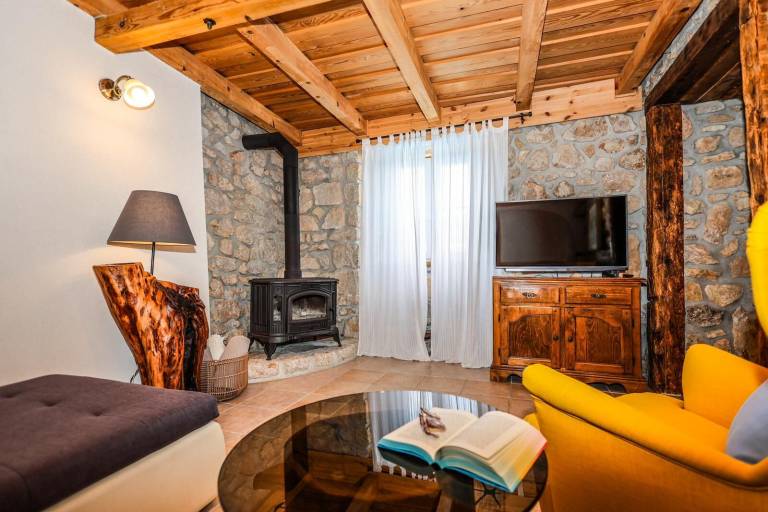 Fully equipped vacation home with private pool, barbeque & garden | Sea view | Pet-friendly in Crikvenica