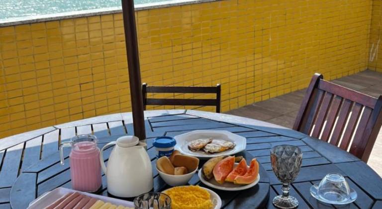 Holiday apartment with terrace, pool & yard — photo 5