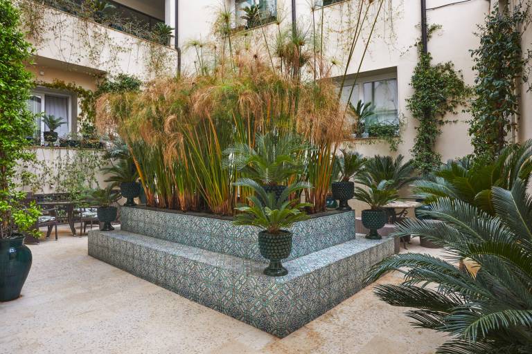 Rental apartment with hot tub & terrace | Garden view in Syracuse