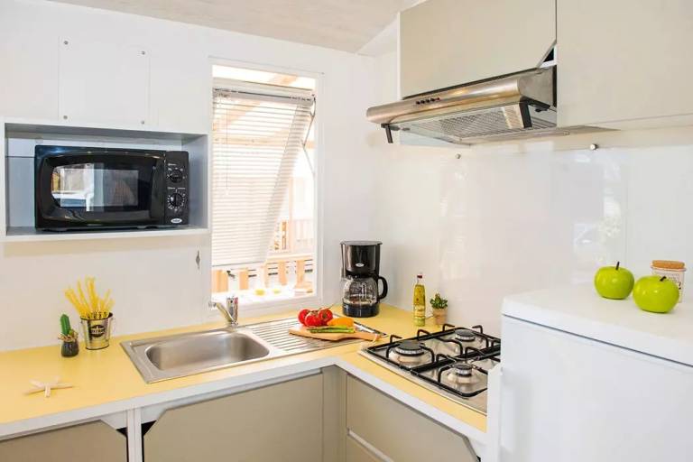 Campsite Les Fontaines - Mobile home Classic 2 bdr. 4 pers. Small Decking A/C — photo 5