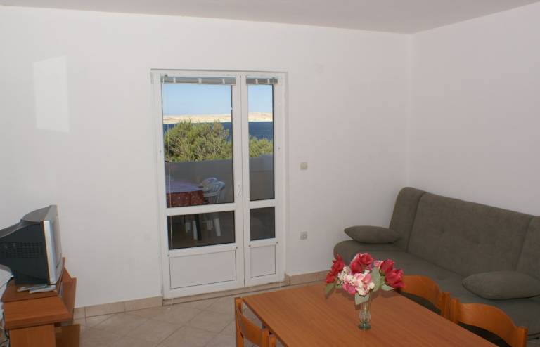One bedroom apartment near beach Kustići, Pag (A-4087-b) — photo 2