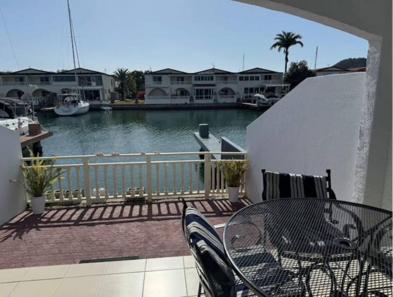 Condo  Jolly Harbour