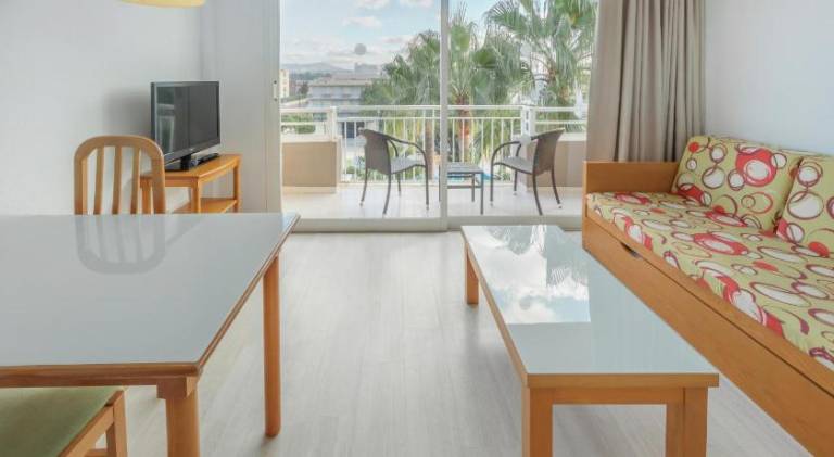 Serviced apartment with garden, terrace & sauna — photo 2