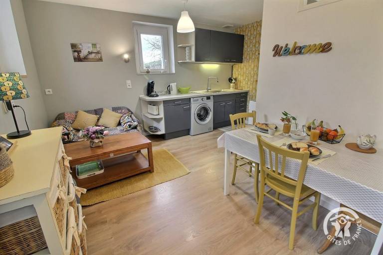 Lovely gite with yard & patio | Pets allowed — photo 3