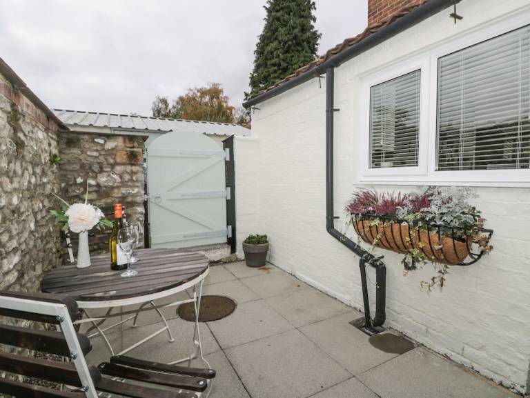 Cottage Pickering