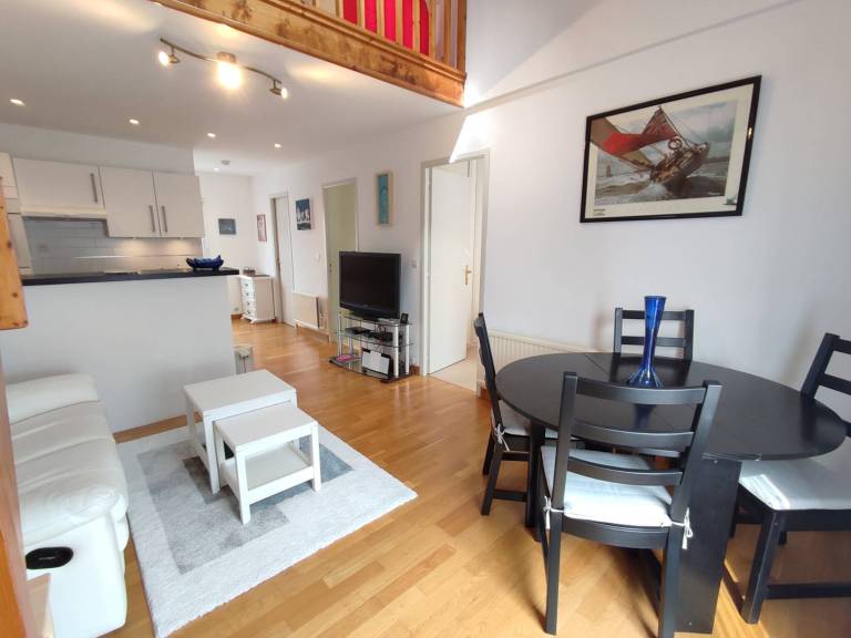 Holiday apartment with 2 rooms for 4 persons — photo 2