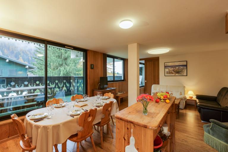 Children-friendly lovely rental apartment with garden | Mountain view | Ski nearby | Pets are welcome — photo 3