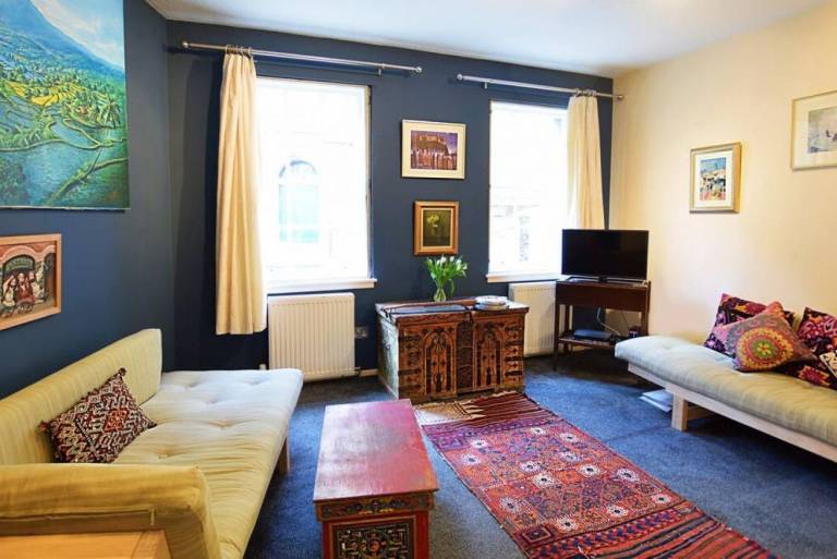 Bohemian Writers Retreat in Old Town