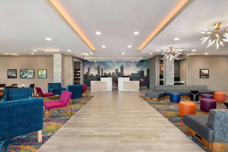 La Quinta Inn & Suites by Wyndham Braselton — photo 2