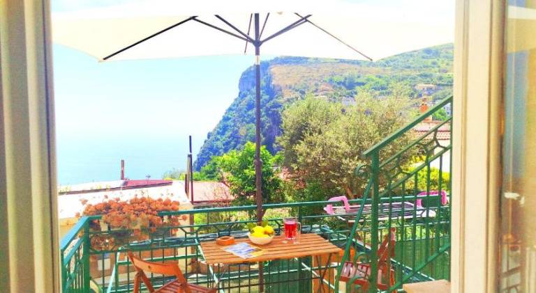 Lovely holiday apartment | Dogs allowed in Massa Lubrense