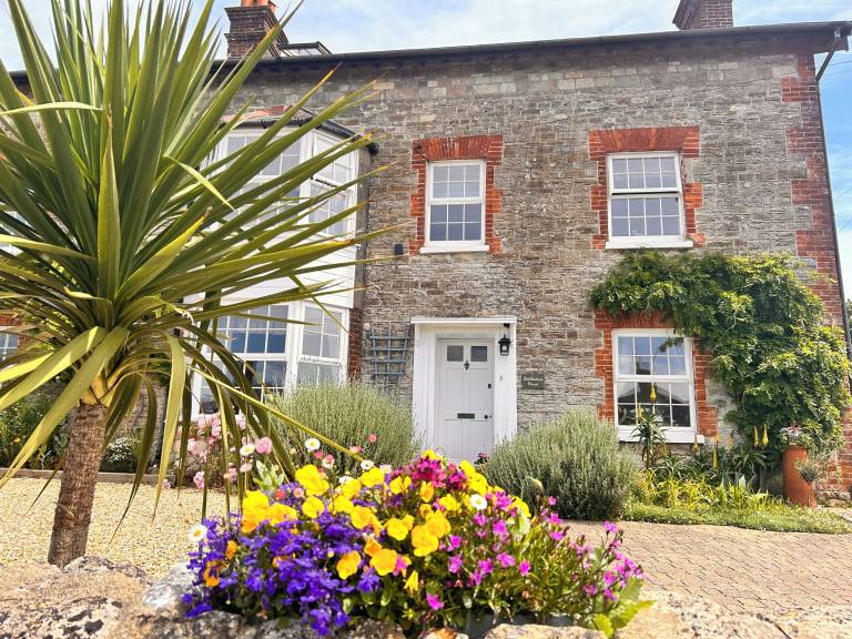 House Nettlestone and Seaview