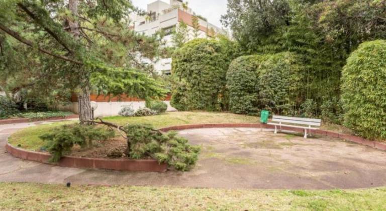Apartment with 1 room for 5 persons in Marseille