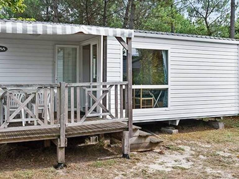 Mobile home with heated pool & terrace — photo 4