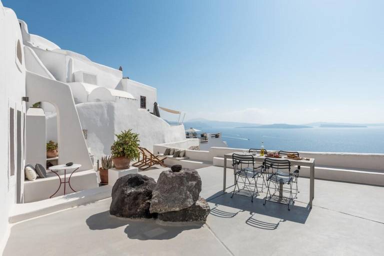 Villa with jacuzzi, terrace & yard | Good for workation — photo 5