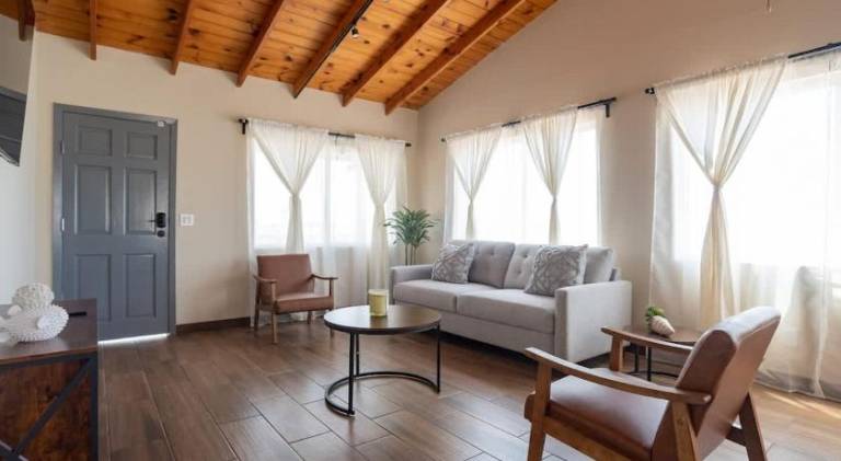 300 m&sup2; Ferienhaus