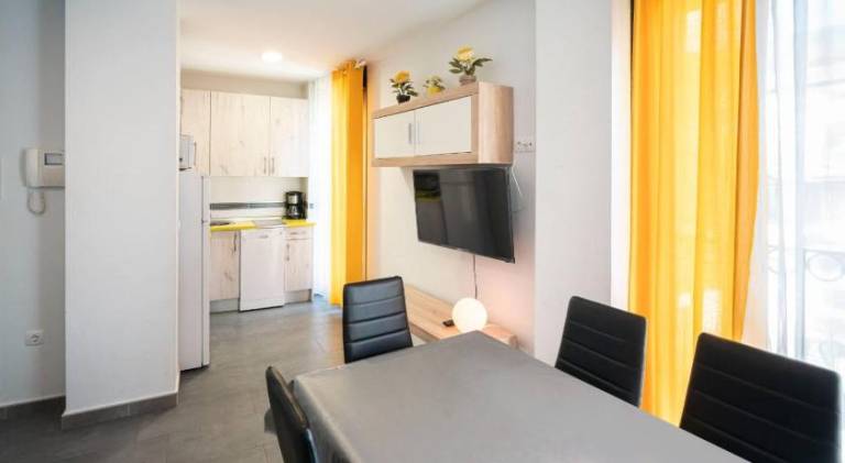 Apartment with sauna & hot tub — photo 4