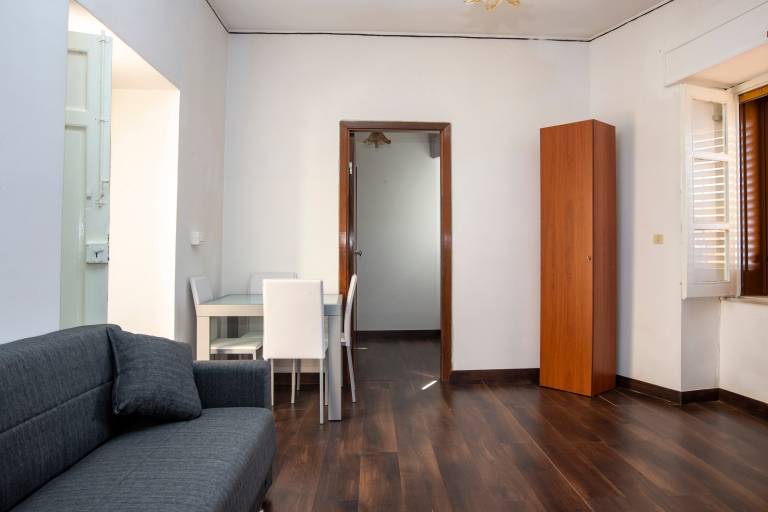 Holiday apartment with garden & fast internet | Mountain view | Perfect for remote work | Dogs allowed in Messina