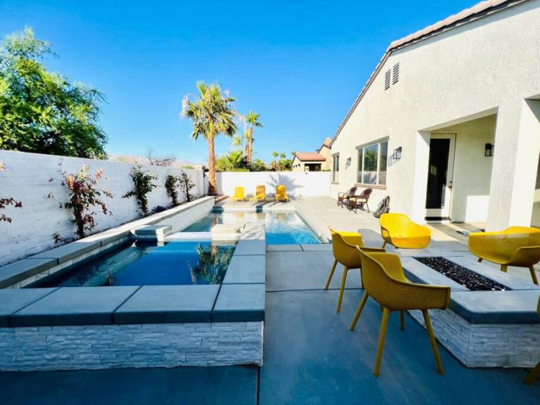 House with private pool in Indio, CA