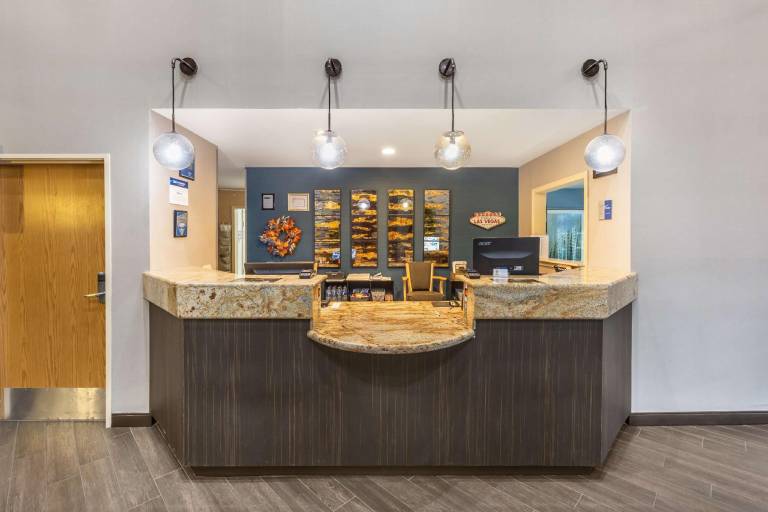 Best Western Plus North Las Vegas Inn & Suites — photo 5