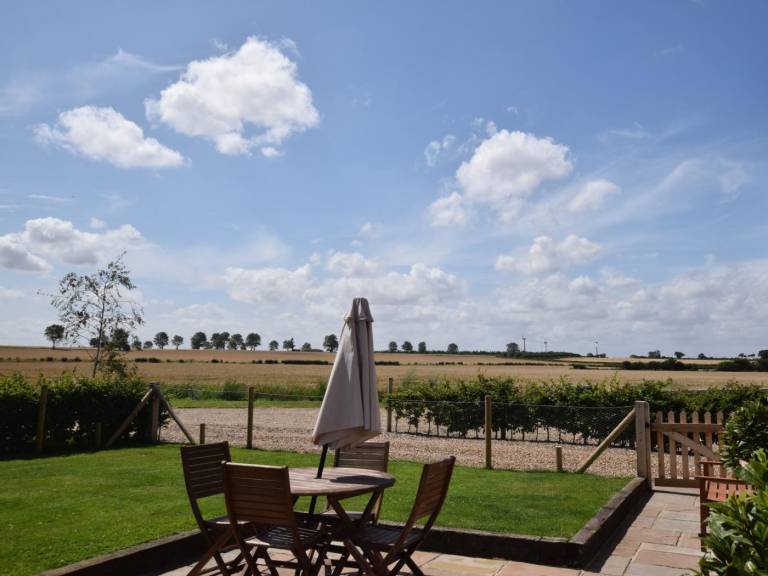 Cottage with garden in Great Yarmouth