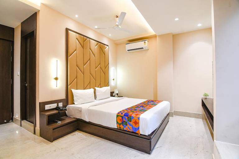 FabHotel Samotel Nr Kolkata Airport