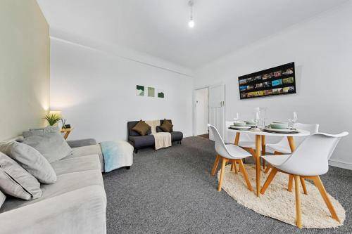 Apartment London Borough of Richmond upon Thames