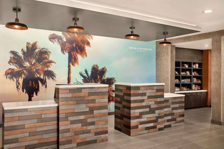LaQuinta Inn & Suites by Wyndham San Bernardino — photo 4
