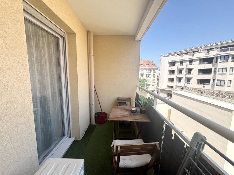 Fully equipped beautiful holiday apartment with terrace & yard | Next to the beach | Perfect for remote work | Dogs allowed — photo 3