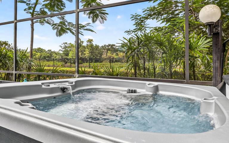 Family-friendly house with private pool | Dogs allowed — photo 2