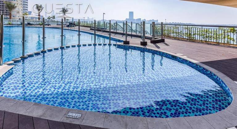 Azizi Mina The Palm, Free beach and pool access — photo 3