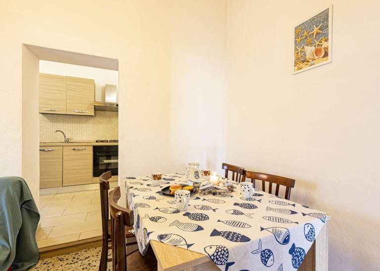 Rental apartment with patio — photo 4