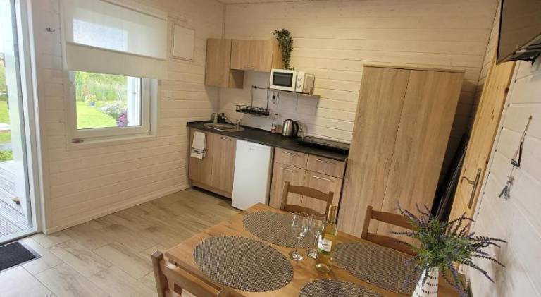 Lodge with grill, patio & yard — photo 3