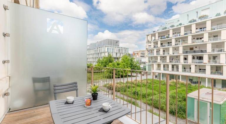 Serviced apartment with terrace | Good for workation — photo 3