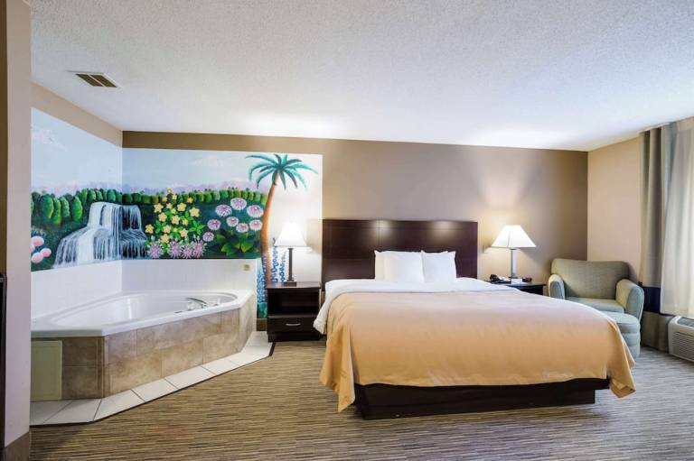 Quality Inn I 70 Near Kansas Speedway