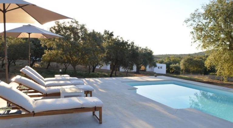 Vacation home with garden & private pool | Pets are welcome — photo 3