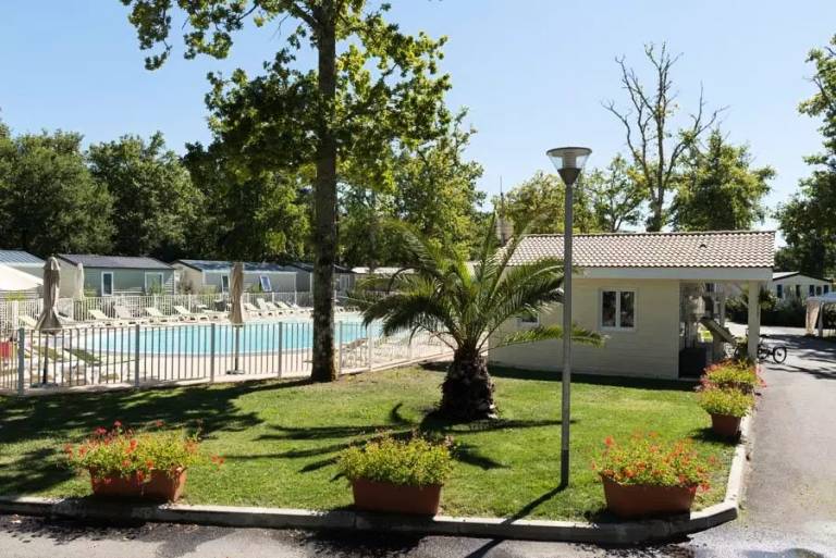 Campsite Les Chèvrefeuilles - CABANE LODGE 2 bedrooms - Max. capacity 4 persons — photo 2