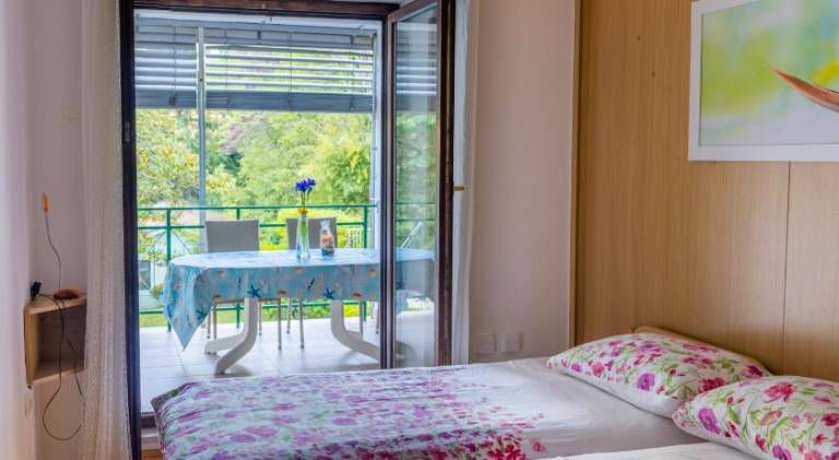 Rental apartment with pool in Piran