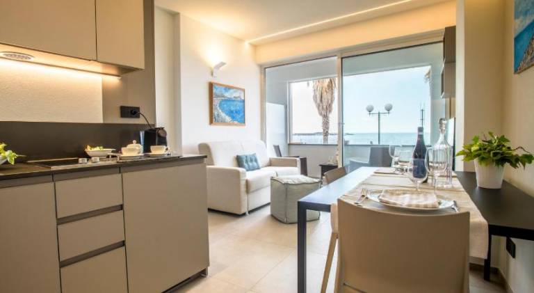 Holiday apartment with terrace | Perfect for remote work in Lavagna