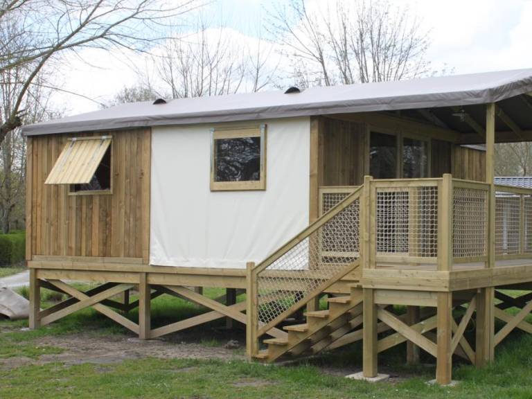 Children-friendly lovely tent with heated pool & patio | Pets allowed — photo 4