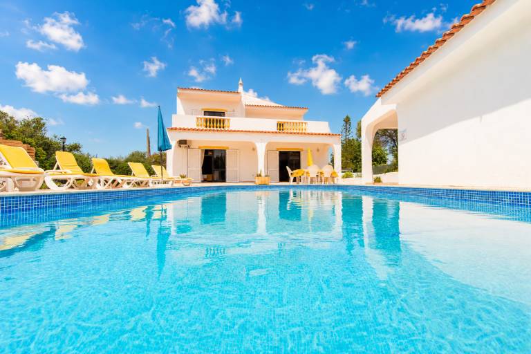 Ferienhaus in Guia, Algarve f&uuml;r max. 6 Personen am Atlantik