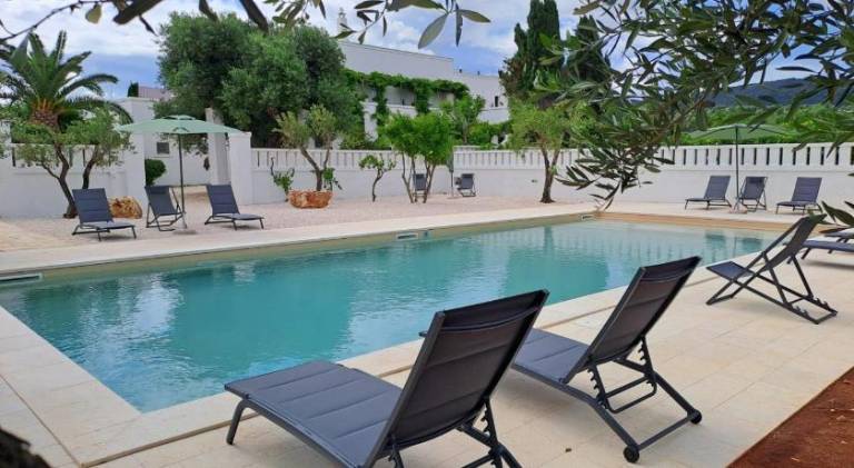 Farm with yard, patio & pool | Pet-friendly — photo 2