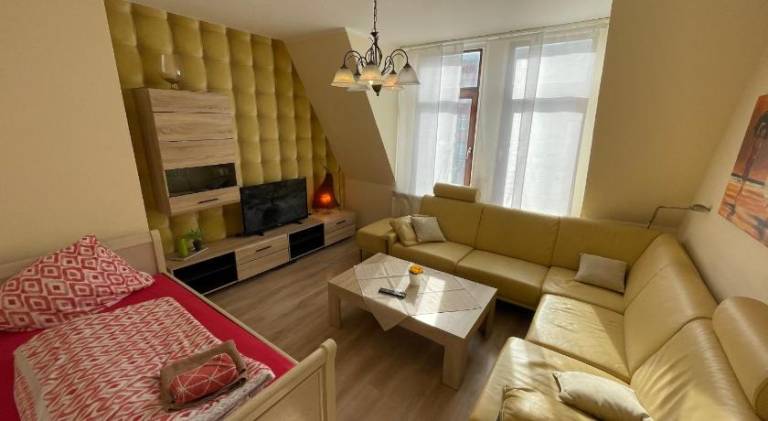 Rental apartment with 3 rooms for 5 persons — photo 2