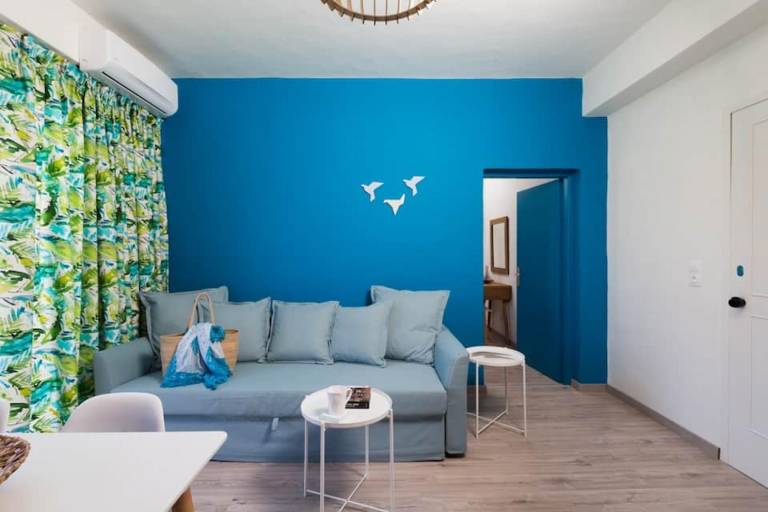 Anemi blue apt, suitable up to 4, near the beach! in Rethymno