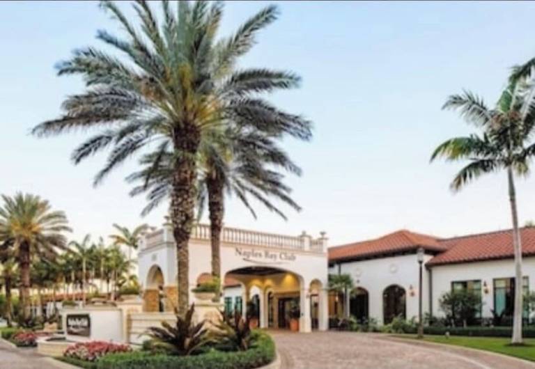 Condo  Old Naples