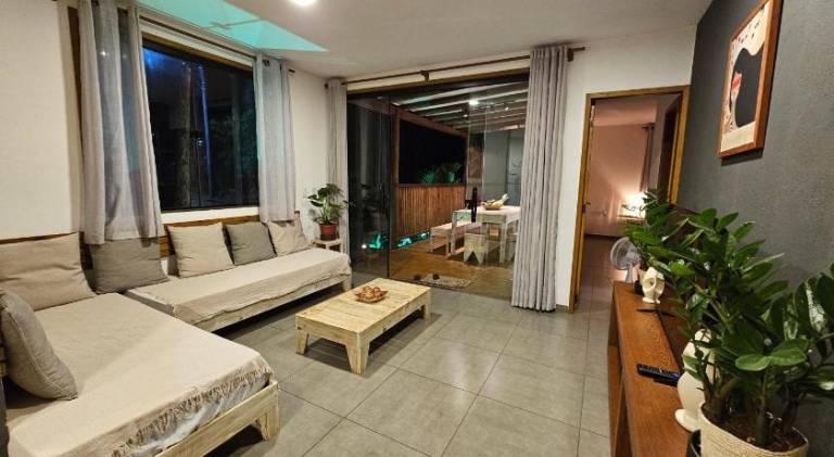 Vacation home with pool — photo 2